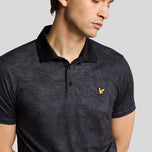 Lyle＆Scott Contour印刷高尔夫球球衫 - 喷气黑色