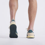 Puma Helsinki g Spikeless高尔夫球鞋 - 磨砂象牙/绿色地形/轻稻草