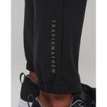 Travis Mathew는 골프 조깅을 닫기 위해 열립니다 - 블랙